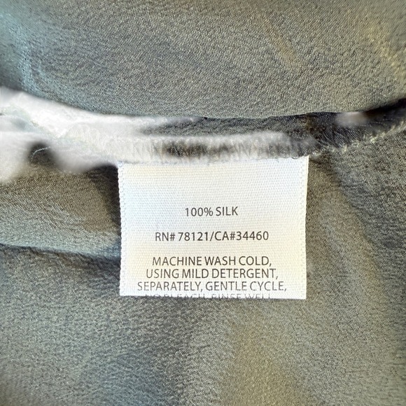 Eileen Fisher Silk Dress  Gray Short Sleeve Button Down Hi-Lo Hem Size XS Casual - Picture 6 of 6